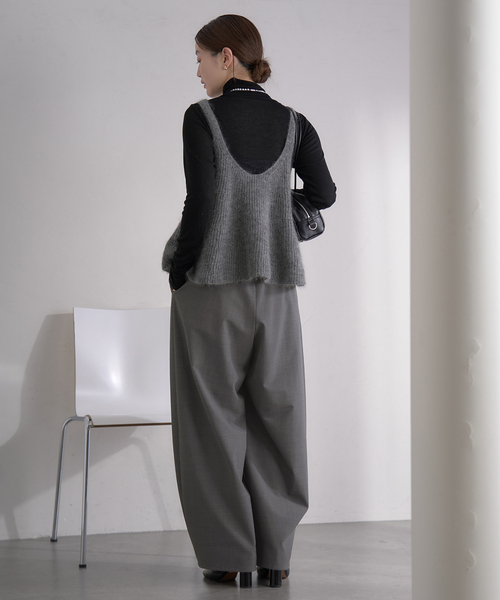 IENA（イエナ）の「《WEB限定/追加》モヘヤミックスフレアタンク（ベスト・レディース・チャコールグレー・FREE）」の12枚目の写真