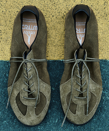WETHEROAD（ウィーザロード）の「WTRD3125 Arthur Suede Washing German Army Sneakers Khaki（スニーカー）」