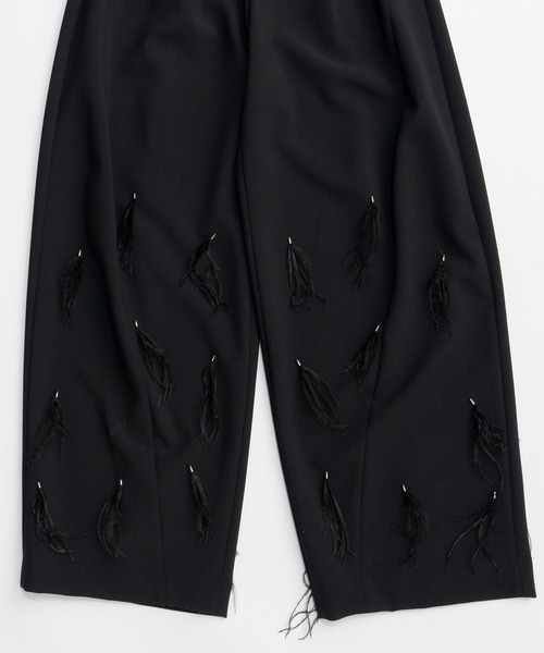 MAISON SPECIAL(メゾンスペシャル)の「Feather Tuck Pants/フェザータックパンツ(その他パンツ・レディース・ブラック・38/36)」の11枚目の写真