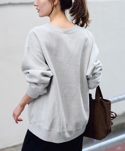 FRAMeWORK（フレームワーク）の「Champion 別注リバースウィーブ ロゴスウェットポケットプルオーバー（スウェット・レディース・レッド/ボルドー/ライトグレー・FREE）」の4枚目の写真