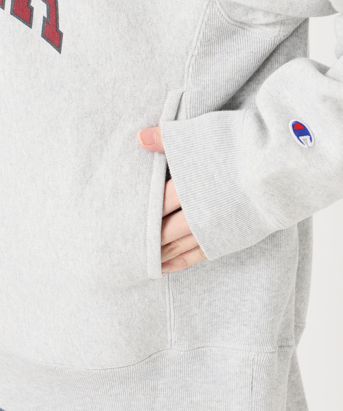 FRAMeWORK(フレームワーク)の「Champion 別注リバースウィーブ ロゴスウェットポケットプルオーバー(スウェット・レディース・レッド/ボルドー/ライトグレー・FREE)」の14枚目の写真