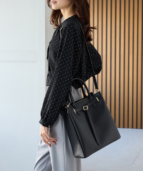 Honeys（ハニーズ）の「ノットベルトハンドバッグ（ハンドバッグ・レディース・アイボリー/グレー系その他/ブラック・FREE）」の4枚目の写真