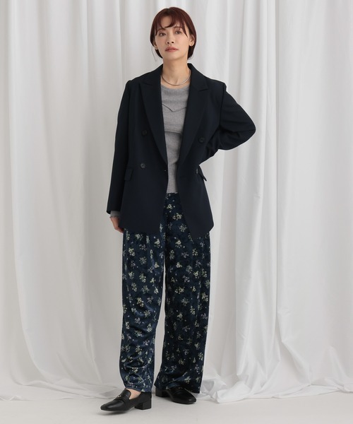 mysty woman（ミスティウーマン）の「フラワープリントベロアパンツ　638759（その他パンツ・レディース・カーキ/ネイビー・FREE）」の6枚目の写真