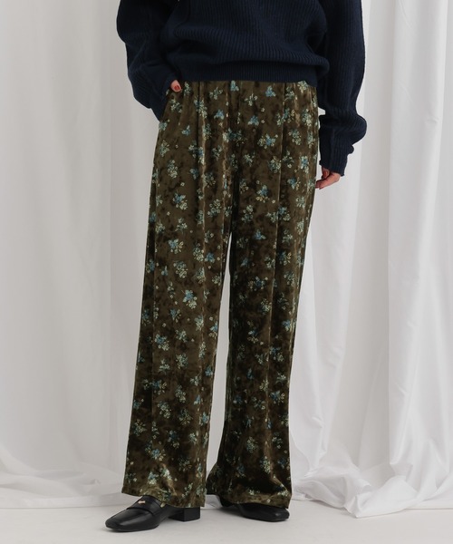 mysty woman（ミスティウーマン）の「フラワープリントベロアパンツ　638759（その他パンツ・レディース・カーキ/ネイビー・FREE）」の10枚目の写真