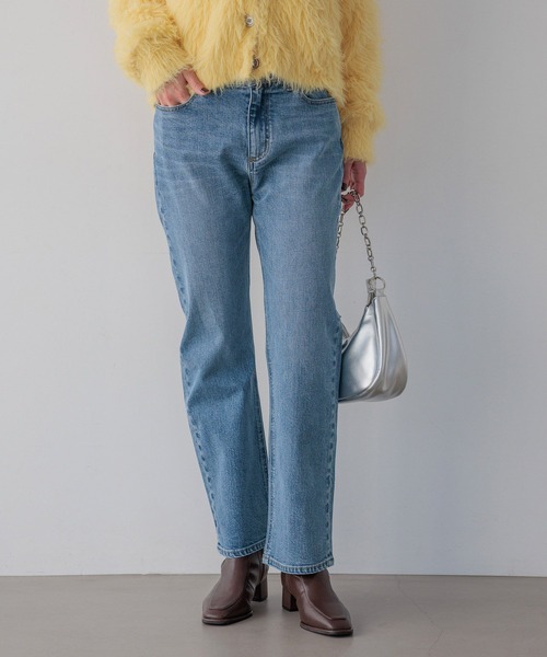 BAYFLOW（ベイフロー）の「[美脚見えシルエット]ベーシックストレートデニム（デニムパンツ・レディース・ブルー/ライトブルー・SMALL/MEDIUM）」の17枚目の写真