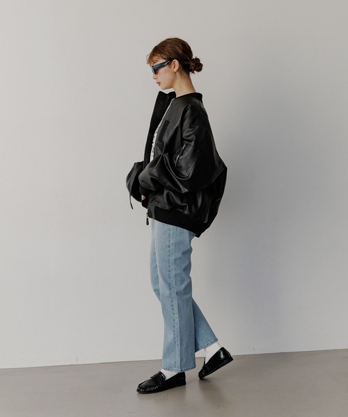 BAYFLOW（ベイフロー）の「[美脚見えシルエット]ベーシックストレートデニム（デニムパンツ・レディース・ブルー/ライトブルー・SMALL/MEDIUM）」の20枚目の写真