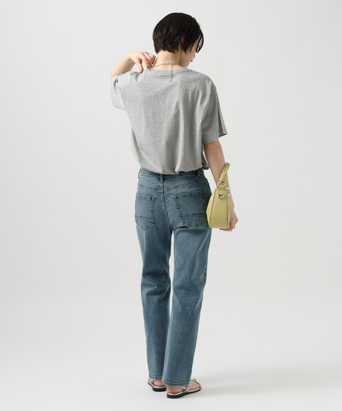 BAYFLOW（ベイフロー）の「[美脚見えシルエット]ベーシックストレートデニム（デニムパンツ・レディース・ブルー/ライトブルー・SMALL/MEDIUM）」の13枚目の写真