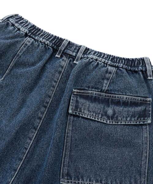 CONVERSE TOKYO（コンバーストウキョウ）の「DENIM WIDE CARGO PANTS（デニムパンツ・レディース・インディゴブルー/グレー/ブラック・MEDIUM/SMALL）」の19枚目の写真