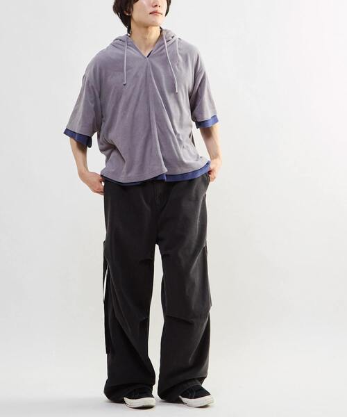 CONVERSE TOKYO（コンバーストウキョウ）の「DENIM WIDE CARGO PANTS（デニムパンツ・レディース・インディゴブルー/グレー/ブラック・MEDIUM/SMALL）」の9枚目の写真