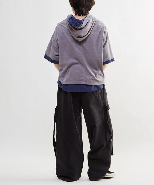 CONVERSE TOKYO（コンバーストウキョウ）の「DENIM WIDE CARGO PANTS（デニムパンツ・レディース・インディゴブルー/グレー/ブラック・MEDIUM/SMALL）」の10枚目の写真