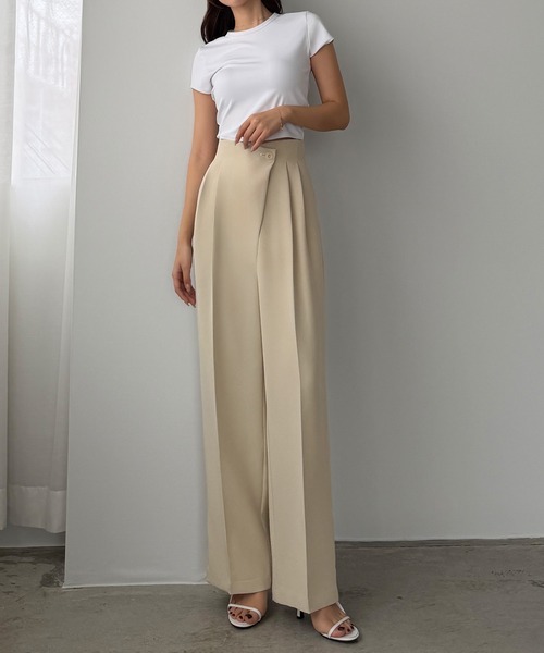 Louere(ルエレ)の「ハイウエストラップパンツ(スラックス・レディース・ブラック/アイボリー/ダークグレー・SMALL/MEDIUM/LARGE/X-LARGE)」の8枚目の写真