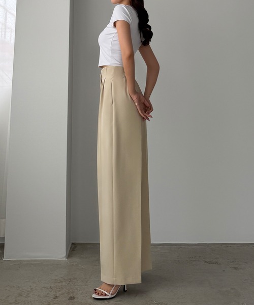 Louere(ルエレ)の「ハイウエストラップパンツ(スラックス・レディース・ブラック/アイボリー/ダークグレー・SMALL/MEDIUM/LARGE/X-LARGE)」の10枚目の写真
