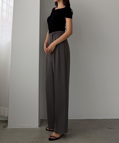 Louere(ルエレ)の「ハイウエストラップパンツ(スラックス・レディース・ブラック/アイボリー/ダークグレー・SMALL/MEDIUM/LARGE/X-LARGE)」の14枚目の写真