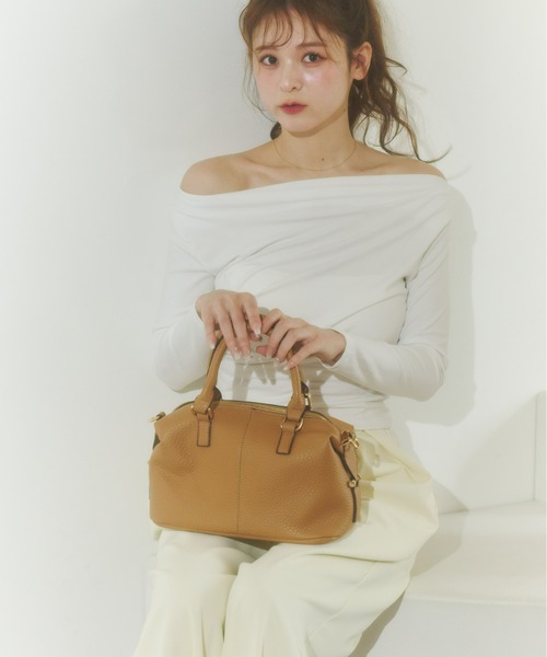 Olu.（オルドット）の「ミニマルボストンバッグ（ボストンバッグ・レディース・キャメル/アイボリー/ブラック・FREE）」の9枚目の写真