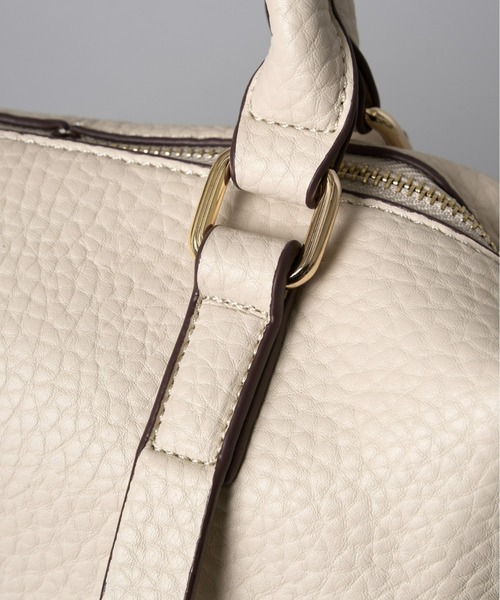 Olu.（オルドット）の「ミニマルボストンバッグ（ボストンバッグ・レディース・キャメル/アイボリー/ブラック・FREE）」の22枚目の写真