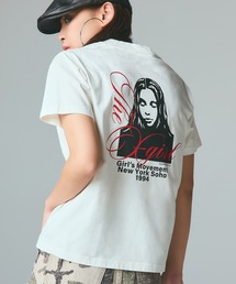 X-girl（エックスガール）の「CURSIVE SCRIPT LOGO AND FACE S/S TEE（Tシャツ/カットソー）」