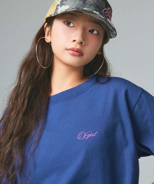 X-girl（エックスガール）の「CURSIVE SCRIPT LOGO AND FACE S/S TEE（Tシャツ/カットソー・レディース・ブルー/ブラック/ホワイト・S/M/L）」の12枚目の写真