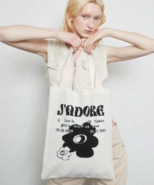 LARTIGENT(ラーティゼン)の「L3 JADORE FLOWER KNIT BAG(BEIGE)(ショルダーバッグ・レディース・その他・FREE)」の3枚目の写真