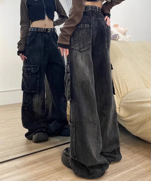 &soiree(アンドソワレ)の「サイドポケットワイドデニムパンツ(デニムパンツ・レディース・ブラック・X-LARGE/LARGE/MEDIUM/SMALL)」の2枚目の写真