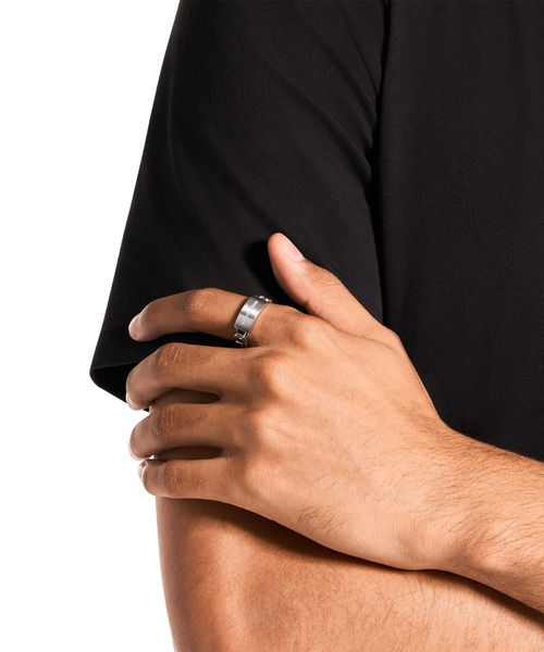 EMPORIO ARMANI(エンポリオアルマーニ)の「エンポリオ・アルマーニ アクセサリー メンズ 指輪 シルバー EGS3305040(リング・メンズ・シルバー・US10/US11/US9)」の5枚目の写真