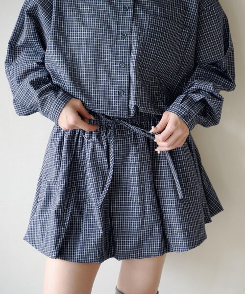 Kastane(カスタネ)の「バルーンシャツワンピース(シャツワンピース・レディース・ブラウン/ネイビー・FREE)」の12枚目の写真