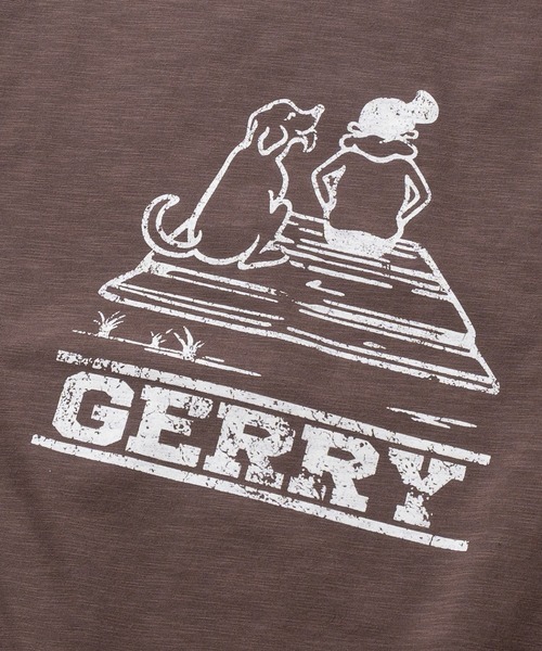 GERRY（ジェリー）の「【ag】〔GERRY/ジェリー〕冷感スラブ天竺 ヴィンテージライクかすれプリント スウェットシャツ 接触冷感/吸水速乾（Tシャツ/カットソー・メンズ・ブラウン/ブラック/アイボリー・LARGE/MEDIUM）」の5枚目の写真