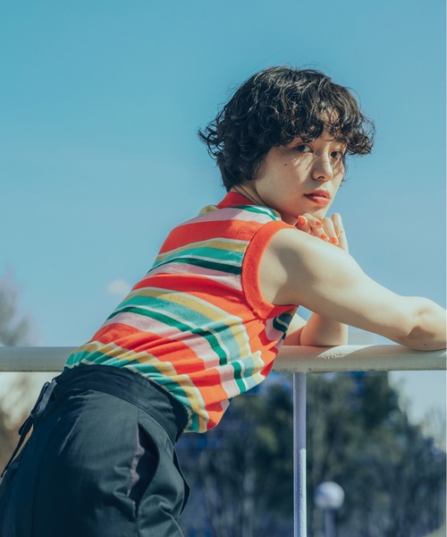 CHILD WOMAN（チャイルドウーマン）の「強撚綿マルチボーダー天竺 ノースリーブ（ニット/セーター・レディース・レッド/ネイビー・FREE）」の5枚目の写真