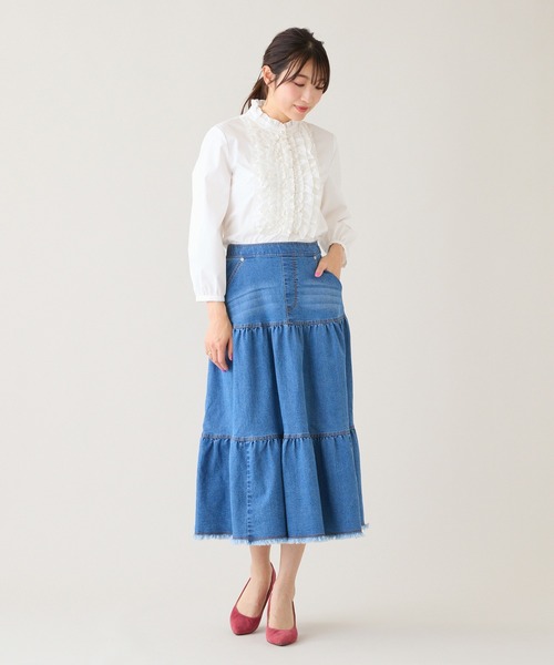 Rose Tiara(ローズティアラ)の「【接触冷感/UVカット】フリルブラウス(シャツ/ブラウス・レディース・ネイビー/オフホワイト・46/42/38)」の11枚目の写真