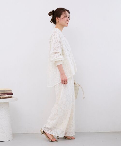 le.coeur blanc（ルクールブラン）の「フラワーメッシュレースカーデ（カーディガン/ボレロ・レディース・オフホワイト/ブラック・38）」の14枚目の写真