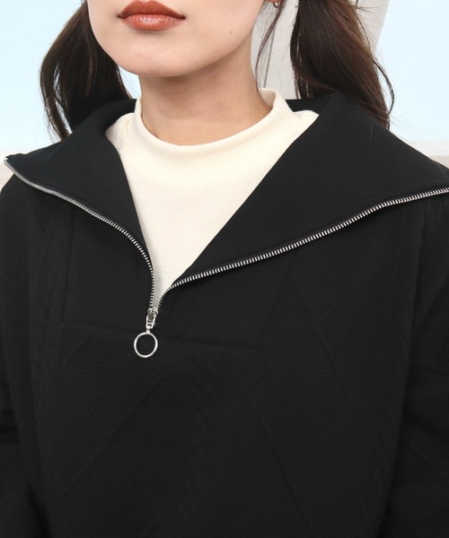CECIL McBEE（セシルマクビー）の「ケーブル柄ふくれジャガードレイヤード風ハーフジップトップス（スウェット・レディース・ライトベージュ/ブラック・MEDIUM/LARGE）」の8枚目の写真