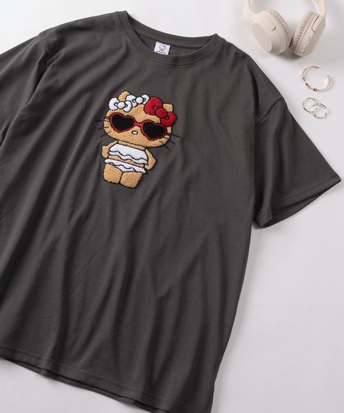 sanrio(サンリオ)の「【71】【Sanrio/サンリオ】ハローキティ/シナモロール/ポムポムプリン/ポチャッコ/クロミ サガラ刺繍 クルーネックTシャツ/レディース(S)(Tシャツ/カットソー・レディース・オレンジ/ネイビー/ブラック/レッド/ホワイト/ブルー/チャコールグレー/アッシュグレー・M/L)」の4枚目の写真