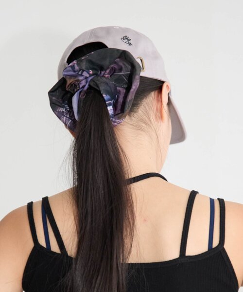 Omekashi(オメカシ)の「【LY】 Haarelastiek(シュシュ・レディース・ブルー/ブラック/アイボリー・ONE SIZE)」の7枚目の写真