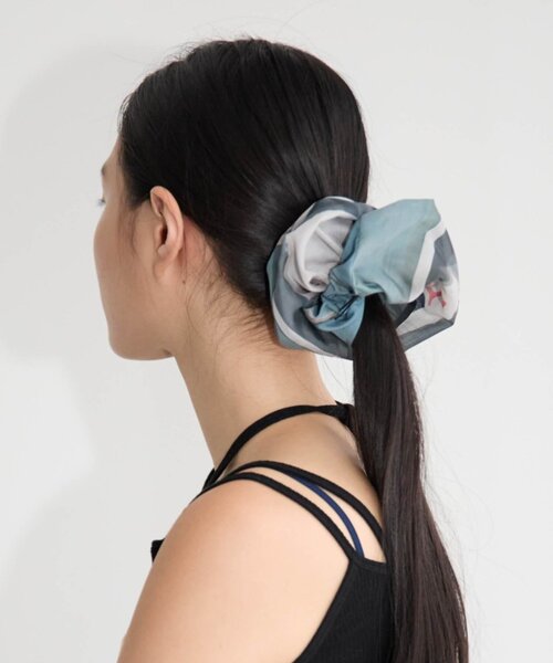 Omekashi(オメカシ)の「【LY】 Haarelastiek(シュシュ・レディース・ブルー/ブラック/アイボリー・ONE SIZE)」の9枚目の写真