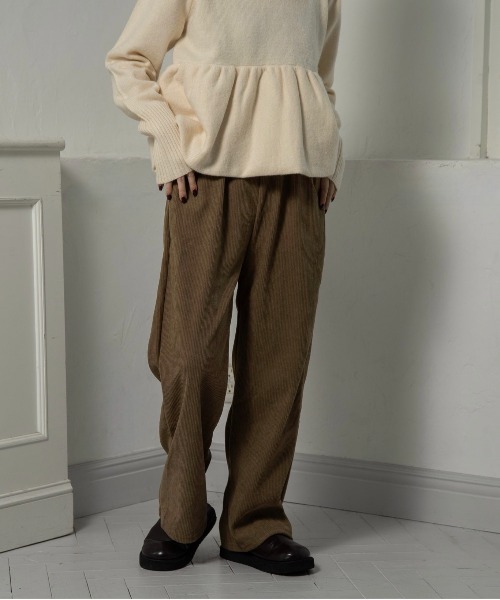 lawgy(ラウジー)の「ridge fabric straight rafu pants / リッジファブリックストレートラフパンツ(その他パンツ・レディース・キャメル/ブラック/アイボリー・FREE)」の1枚目の写真