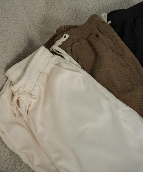 lawgy(ラウジー)の「ridge fabric straight rafu pants / リッジファブリックストレートラフパンツ(その他パンツ・レディース・キャメル/ブラック/アイボリー・FREE)」の4枚目の写真