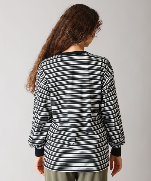 Columbia(コロンビア)の「UVカット 速乾 Columbia/ウィメンズ クラウドアベニュー ロングスリーブクルー ボーダー/コロンビア(Tシャツ/カットソー・レディース・ブラック/ネイビー/ベージュ・XL/L/M/S)」の4枚目の写真