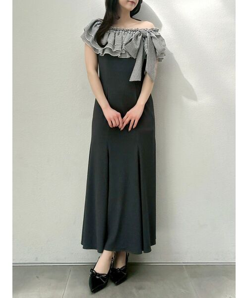 dazzlin(ダズリン)の「ショルダーリボンフリルカットワンピース(ワンピース・レディース・ブラック/その他1/ブルー・MEDIUM/SMALL)」の3枚目の写真