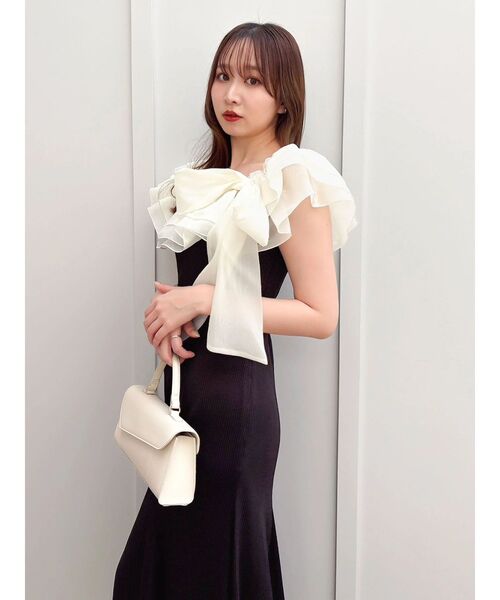 dazzlin(ダズリン)の「ショルダーリボンフリルカットワンピース(ワンピース・レディース・ブラック/その他1/ブルー・MEDIUM/SMALL)」の13枚目の写真