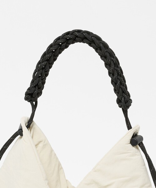 ODETTE E ODILE(オデットエオディール)の「<SSANMUN> MiniLotus Plain(ショルダーバッグ・レディース・ブラック/オフホワイト・FREE)」の12枚目の写真