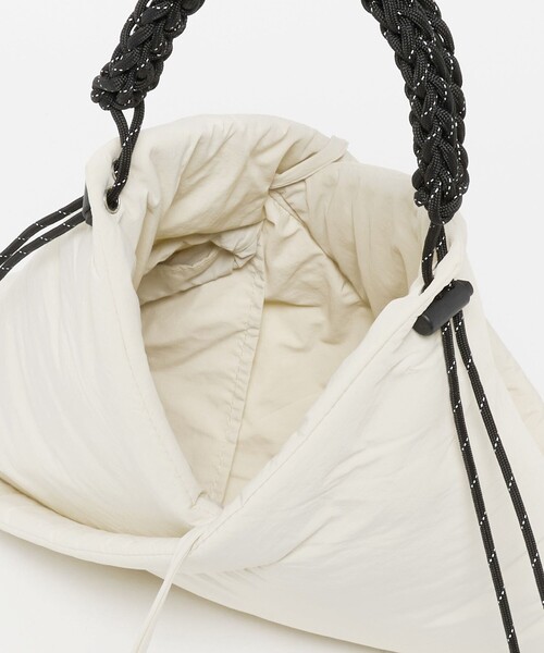 ODETTE E ODILE(オデットエオディール)の「<SSANMUN> MiniLotus Plain(ショルダーバッグ・レディース・ブラック/オフホワイト・FREE)」の13枚目の写真