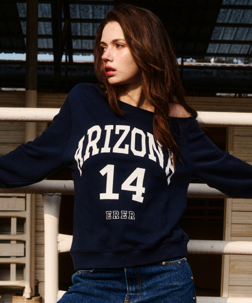 ERER(エルエル)の「Off-shoulder Arizona Sweatshirt Navy(スウェット・レディース・ネイビー・F)」の10枚目の写真