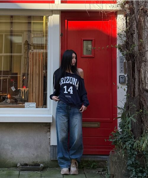 ERER(エルエル)の「Off-shoulder Arizona Sweatshirt Navy(スウェット・レディース・ネイビー・F)」の6枚目の写真