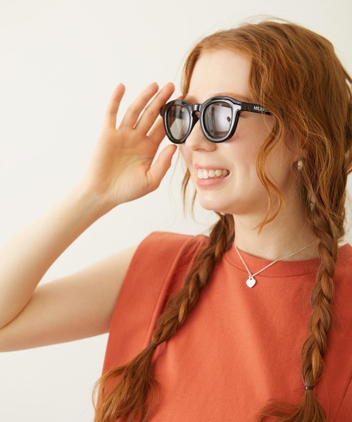 MILKFED.（ミルクフェド）の「THICK WELLINGTON SUNGLASSES（サングラス・レディース・ブラック/カーキ/ブラウン・ONE SIZE）」の12枚目の写真