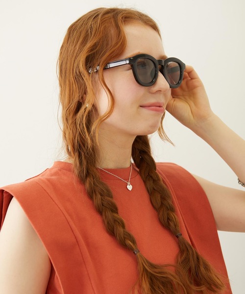 MILKFED.（ミルクフェド）の「THICK WELLINGTON SUNGLASSES（サングラス・レディース・ブラック/カーキ/ブラウン・ONE SIZE）」の14枚目の写真