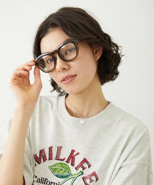 MILKFED.（ミルクフェド）の「THICK WELLINGTON SUNGLASSES（サングラス・レディース・ブラック/カーキ/ブラウン・ONE SIZE）」の21枚目の写真