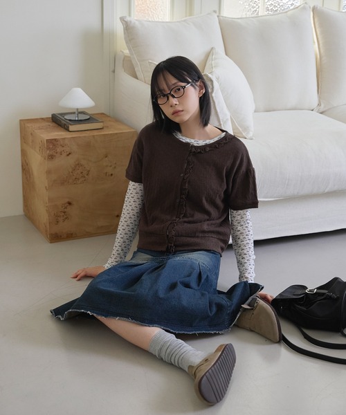 UNE MANSION（ユヌマンション）の「【UNE ORIGINAL】フラワーパターンフロントラブリーフリルサマーニットカーディガン（カーディガン/ボレロ・レディース・ブラック/クリーム/レッド/ブラウン・FREE）」の17枚目の写真