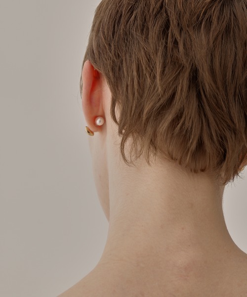 AFFECT(アフェクト)の「Pearl Pierced(Heart)(ピアス(両耳用)・レディース・シルバー/ゴールド・FREE)」の15枚目の写真