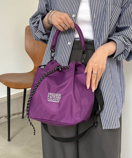 FREDRIK PACKERS(フレドリックパッカーズ)の「【FREDRIK PACKERS】WAVE SHOULDER ウェイブショルダー/2WAYショルダー(ショルダーバッグ・レディース・ブラック/チャコールグレー/パープル・FREE)」の10枚目の写真