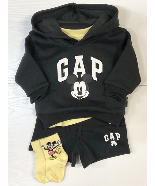 GAP（ギャップ）の「babyGap × ディズニー ミッキーマウス リラックスフィット GAPロゴ プルオンショートパンツ（その他パンツ・キッズ・ブラック・70cm/80ｃｍ/90cm/95cm/100cm/105cm/110cm）」の2枚目の写真