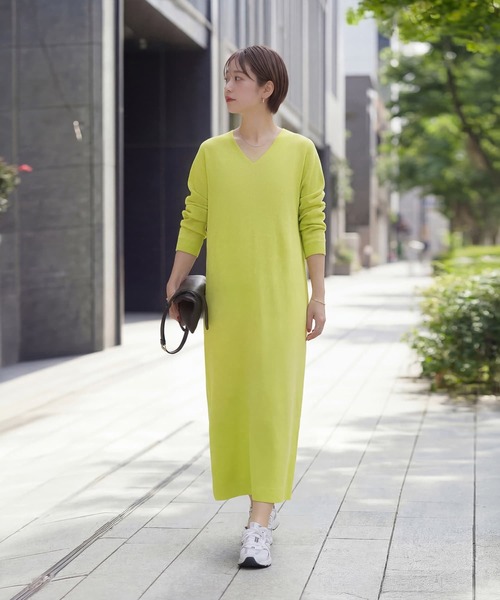 STYLE DELI(スタイルデリ)の「サーマル編みVネックワンピース(ワンピース・レディース・ライム/ネイビー/グレイッシュベージュ・FREE)」の19枚目の写真
